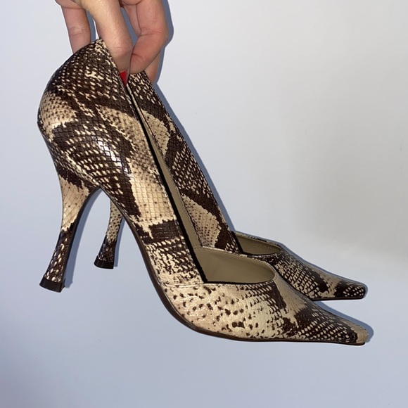 BCBG Girls Pointed Toe Python Heels Size 6.5 - Picture 8 of 10
